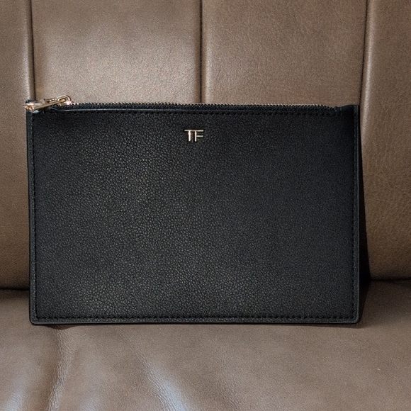 Tom Ford Flat Black Faux Leather Pouch New - Picture 1 of 4